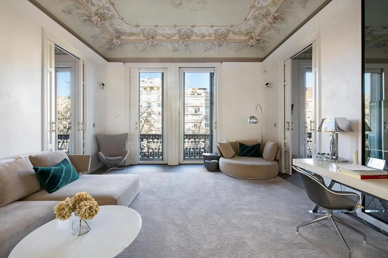 El Palauet Royal Suites Barcelona 5*,
